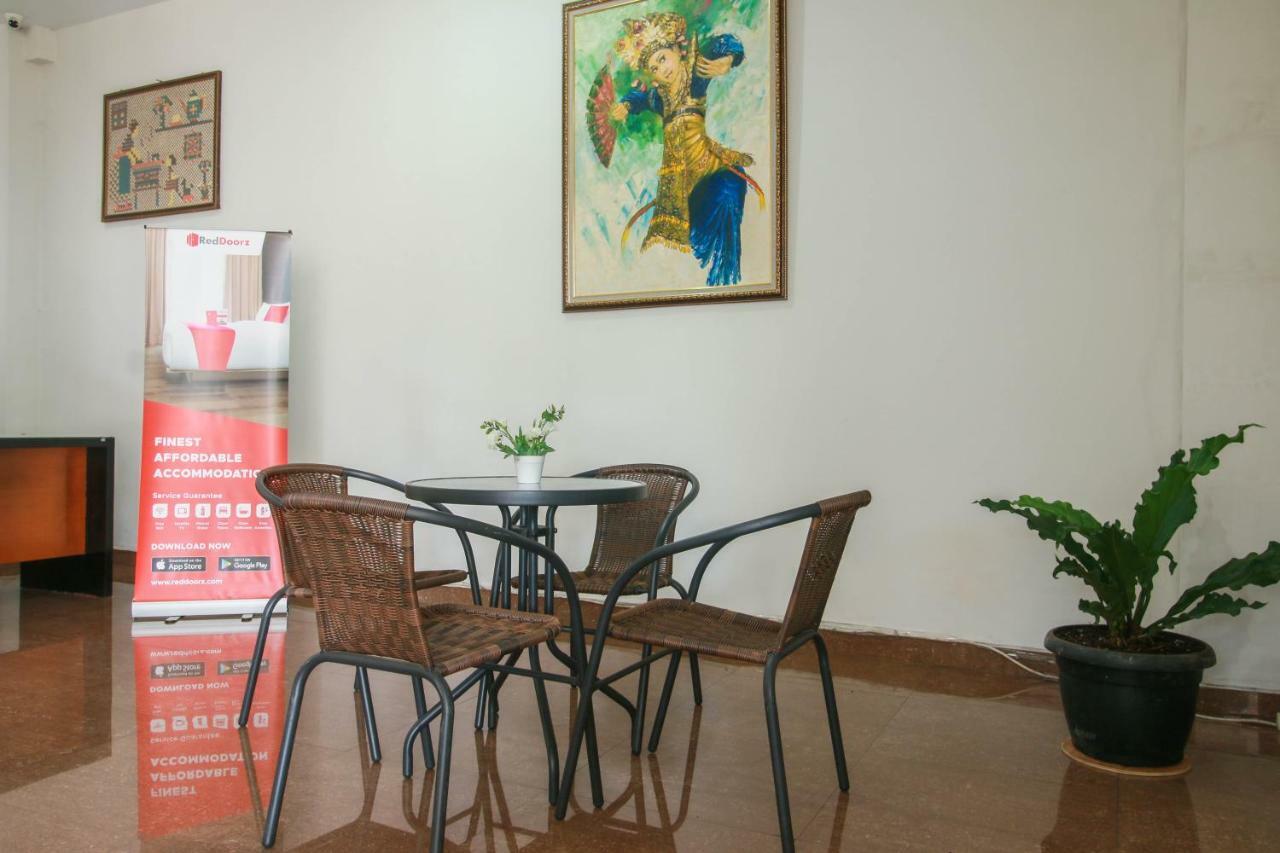 เรดดอร์ซ ชาเรียะฮ์ ใกล้มหาวิทยาลัยเจนเดรัล สุดีร์มาน Hotel ปูร์โวเคอร์โต ภายนอก รูปภาพ