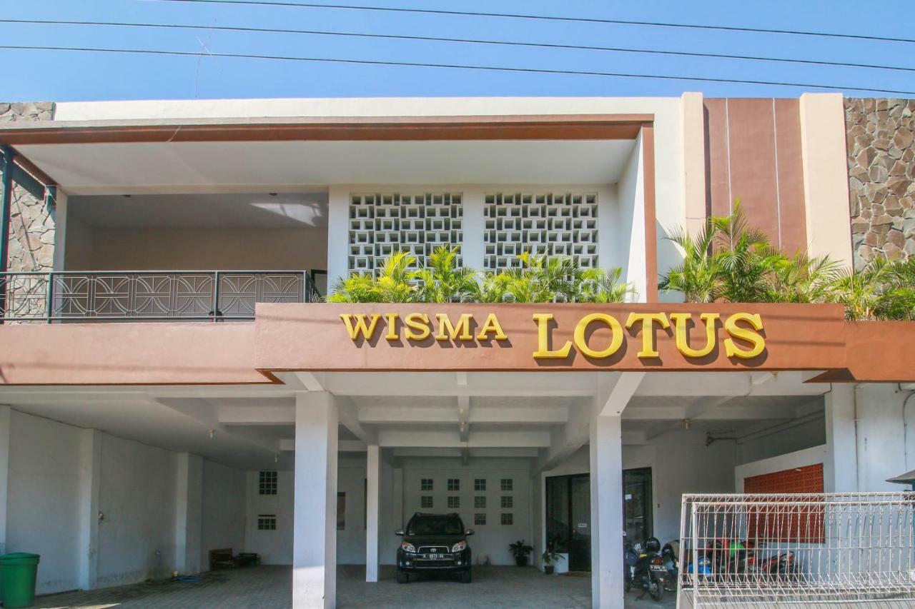 เรดดอร์ซ ชาเรียะฮ์ ใกล้มหาวิทยาลัยเจนเดรัล สุดีร์มาน Hotel ปูร์โวเคอร์โต ภายนอก รูปภาพ